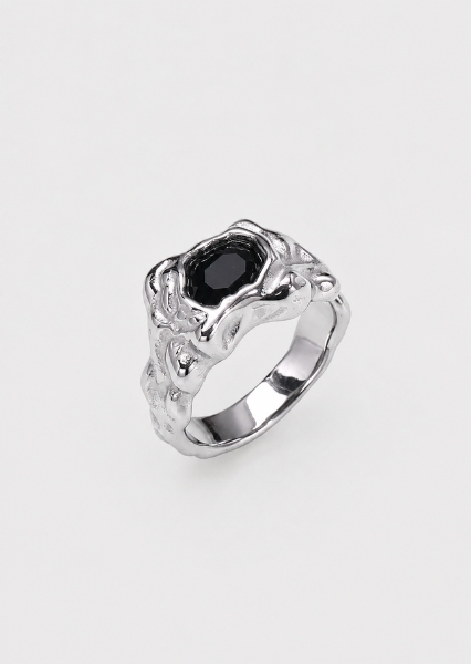 Ring Solenne Black – Sølvbelagt