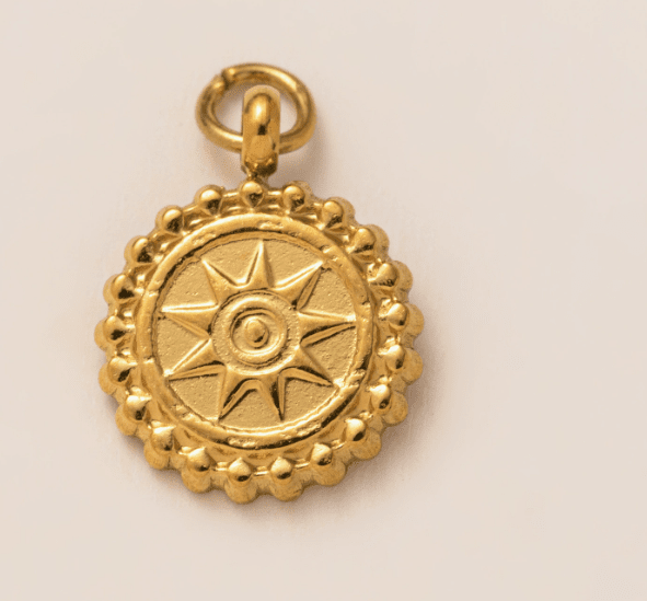 Golden Sun Charm - 18k Gullbelagt