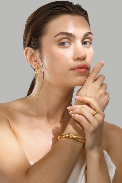 Øredobber Twistade Hoops – 18k Gullbelagte