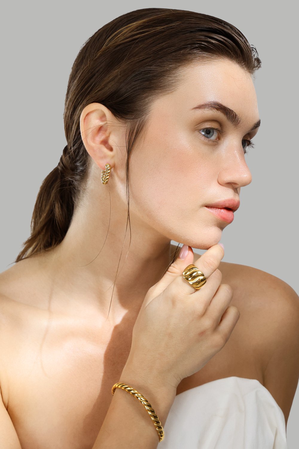  Øredobber Twisted Heart – 18k Gold Plated