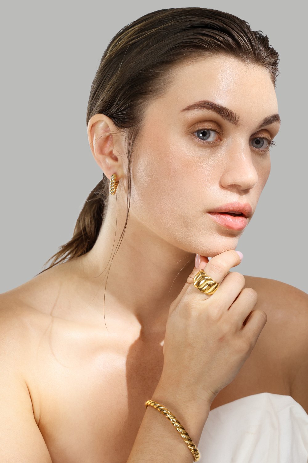  Øredobber Twisted Heart – 18k Gold Plated