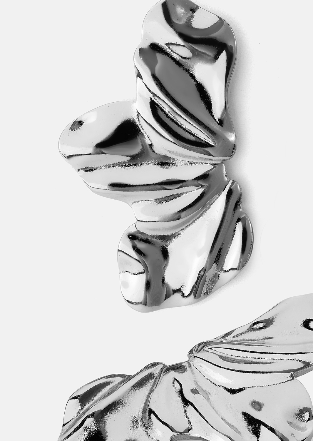 Liora Øredobber – Silver Plated