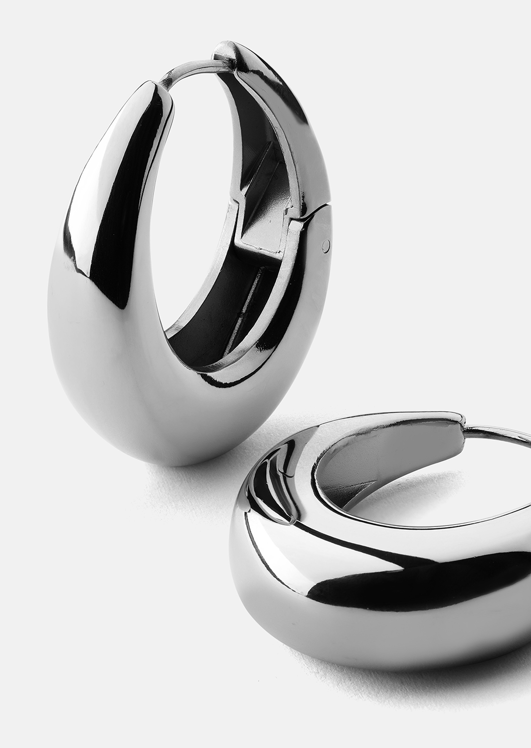 Øredobber Bold Curve – Sølvbelagte